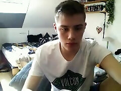 German Cute Boy With Nice Cock & Bubble Ass On Cam